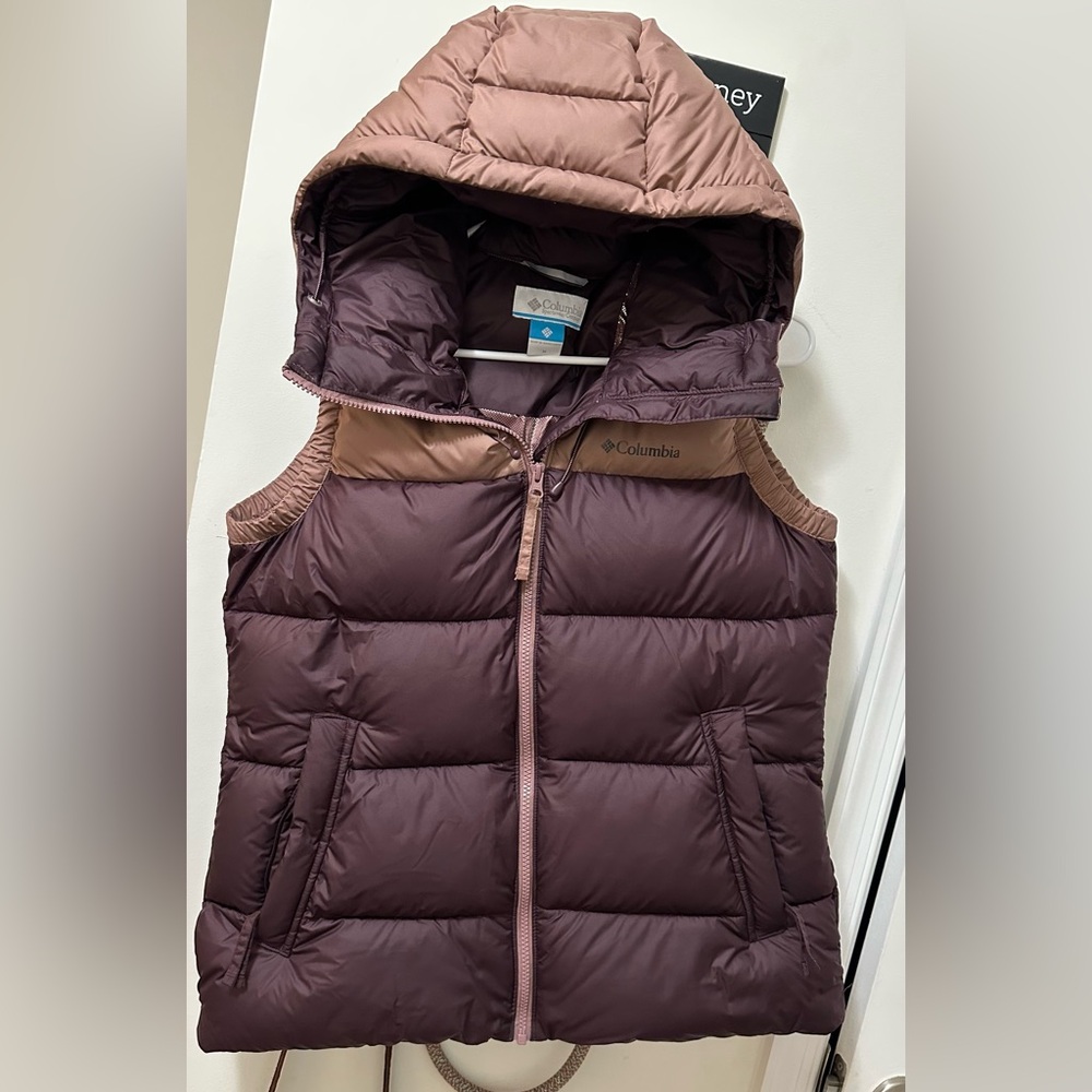 columbia women's hooded puffer vest